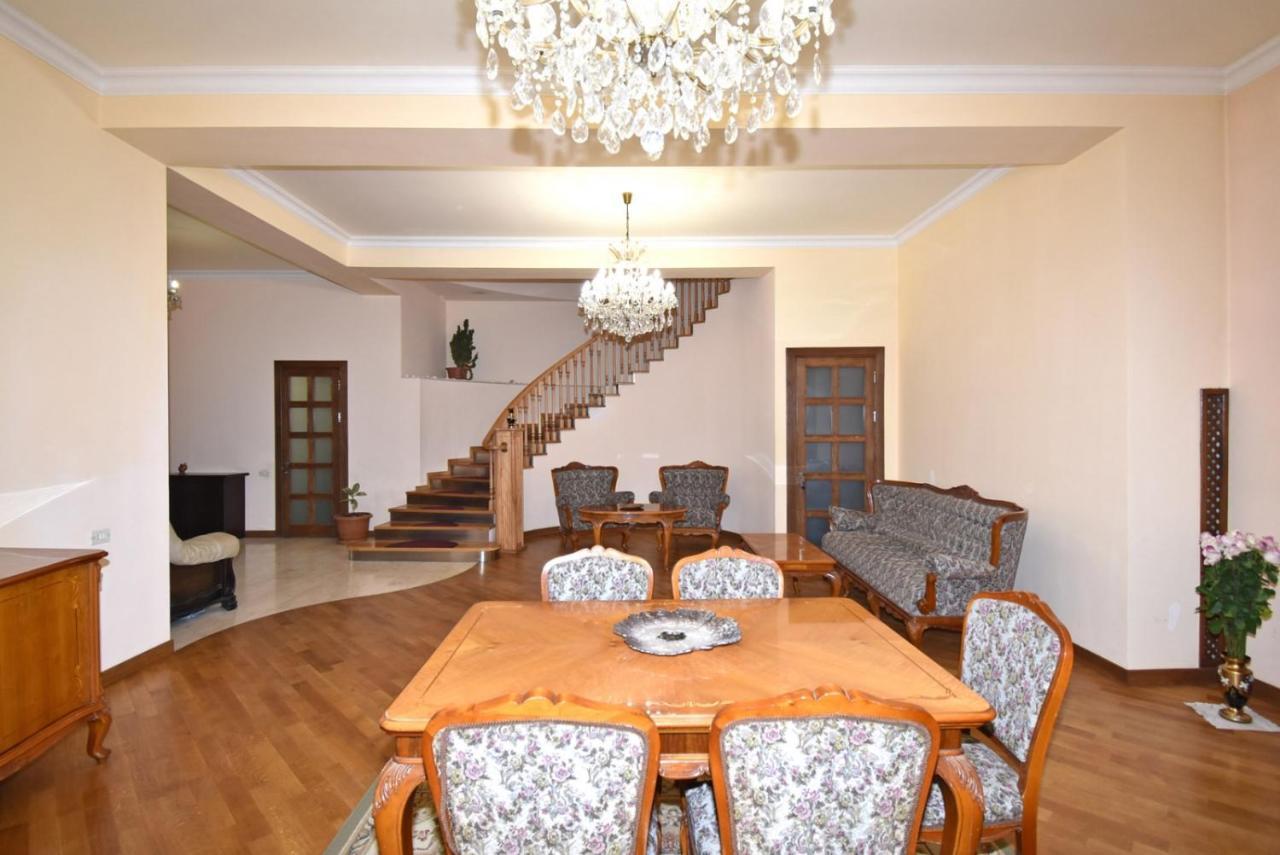 יירבאן Homestay At City Center מראה חיצוני תמונה