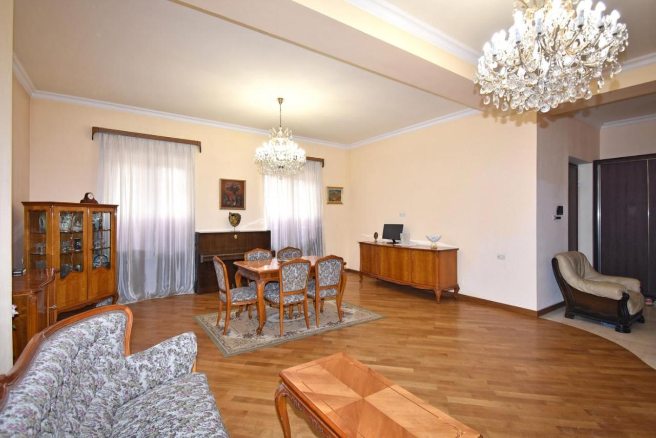 יירבאן Homestay At City Center מראה חיצוני תמונה